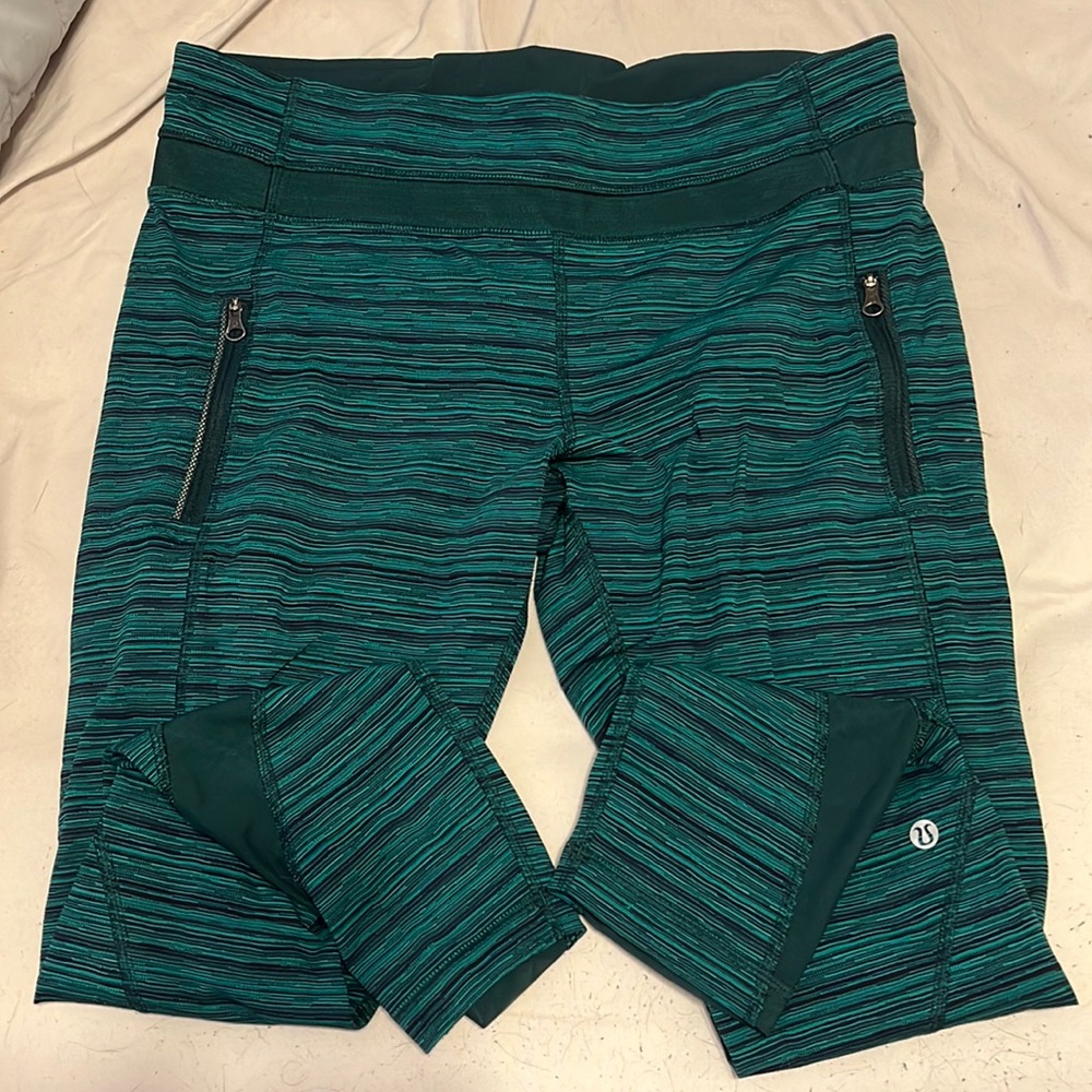 Green Lululemon Leggings with mesh